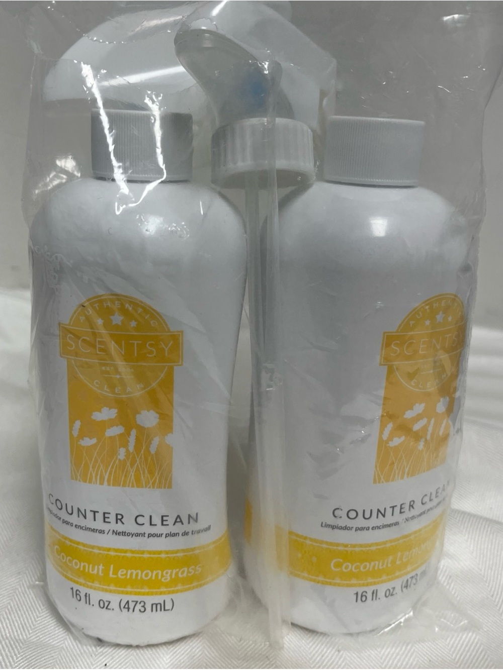 2 Sealed Scentsy Counter Clean Coconut Lemongrass Spray Bottles 16 Fl Oz New